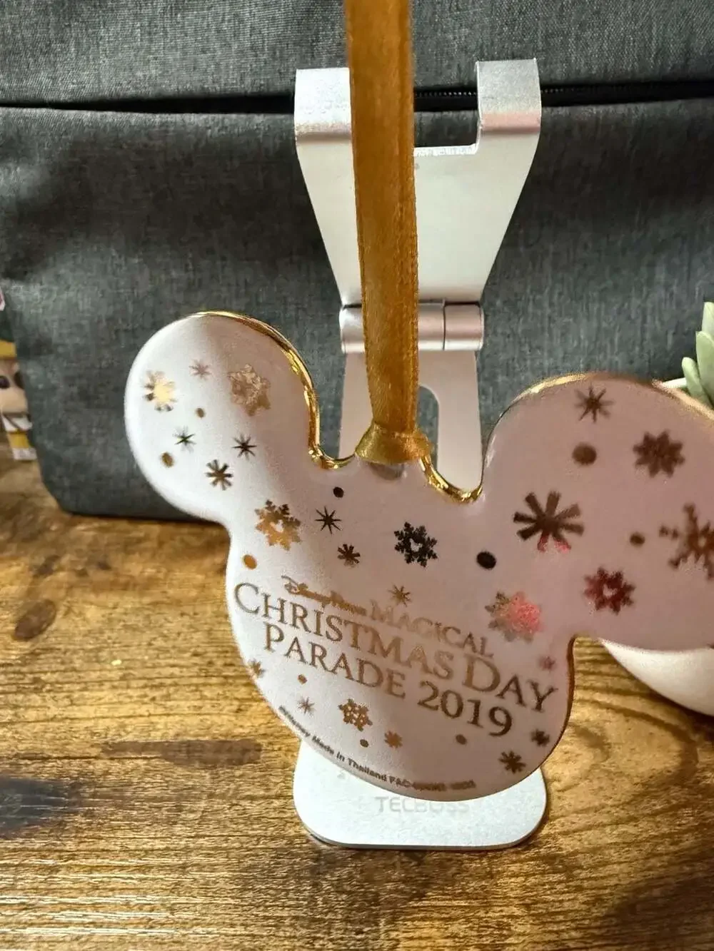 Disney Parks Magical Christmas Day Parade 2019 Mouse Snowflake Ceramic Ornament